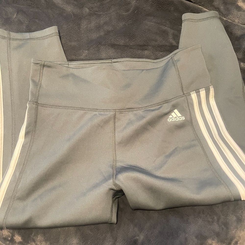 Adidas leggings